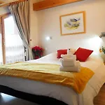 Les Barmes Apartment