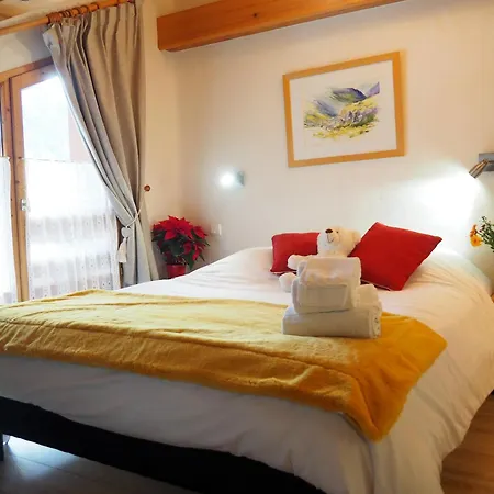 Les Barmes Apartment